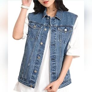 CHICO'S Vest Womens M Blue Denim Button Up Biker Western Cowgirl Pockets Retro